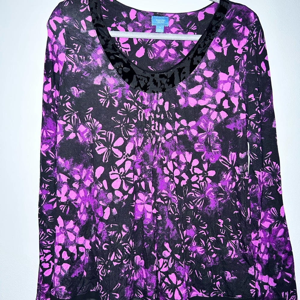 Simply Vera Vera Wang Black and Purple Floral Blouse